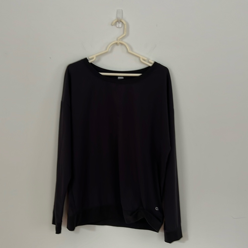 Size M, Gap Fit Active Long Sleeve Black Shirt